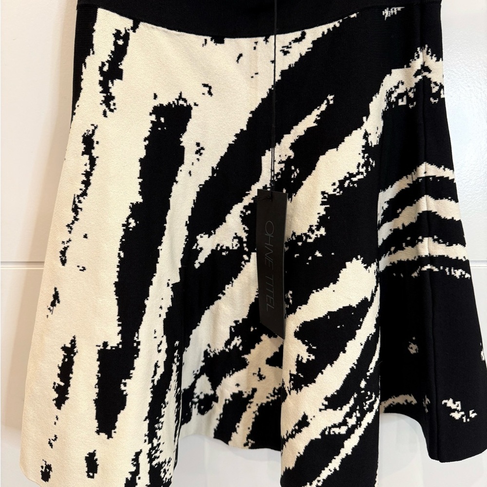 OHNE TITEL Black and White Abstract Skirt XS